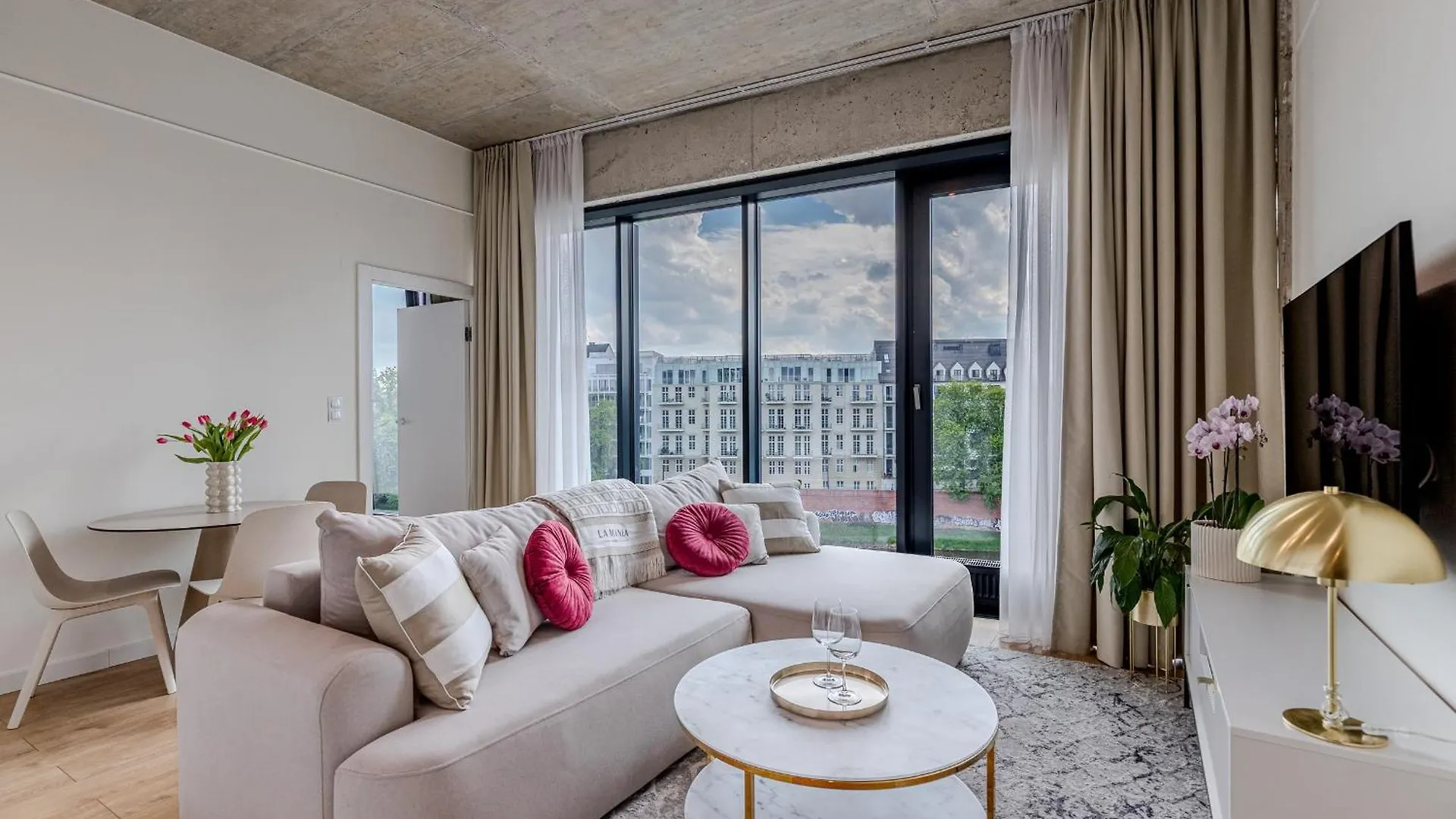 River Premium Apartment C Wrocław